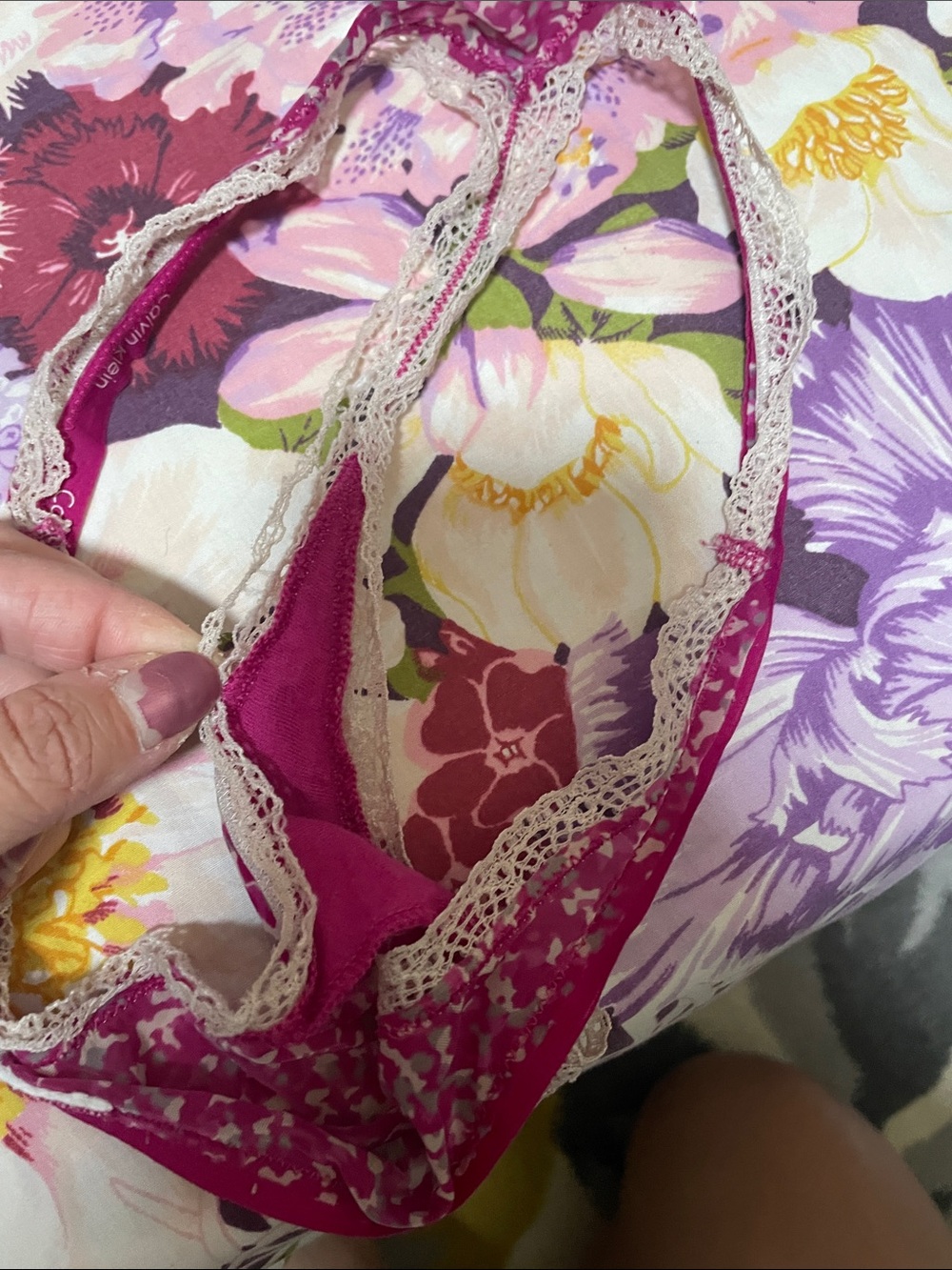 Calvin Klein Pink Floral-Print Lace-Trim Thong - Picture 3 of 4